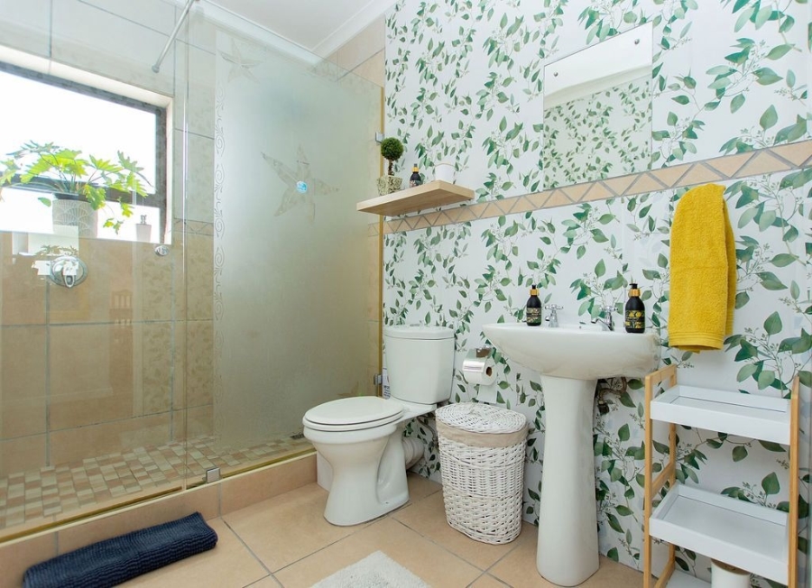 2 Bedroom Property for Sale in Mykonos Western Cape